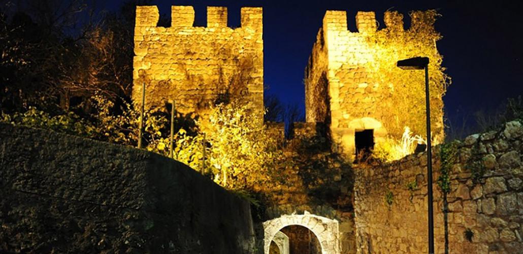  There is a volcano under the Castle of Leiria heating the water of Fonte Quente?
