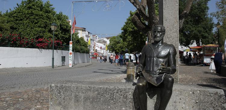 Punhete era o antigo nome de Constância?