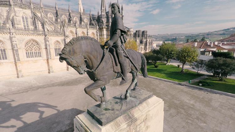 Estátua de D. Nuno Alvares Pereira