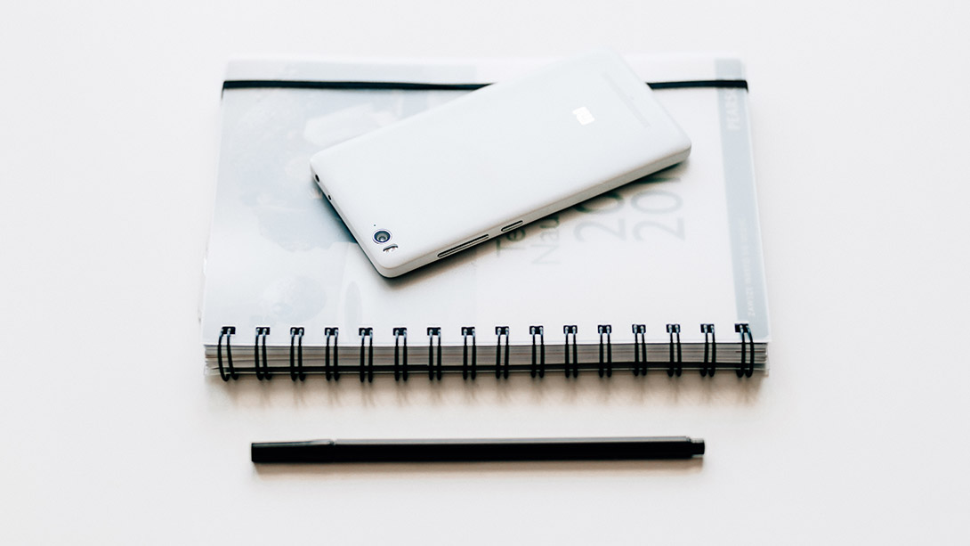 Quais os contactos que devo levar na minha agenda?